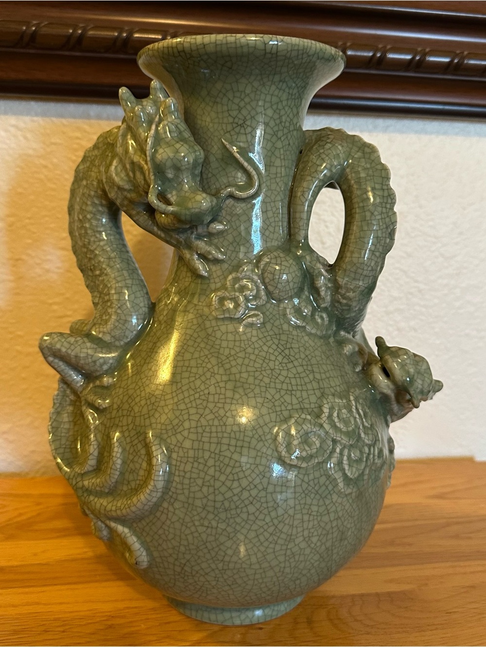 Yi Lin Arts and Treasures of China Celadon Porcelain Double Handle Dragon Vase